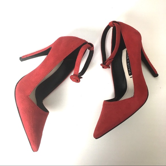 Alice + Olivia Shoes - Alice + Olivia bright red pointed toe pumps